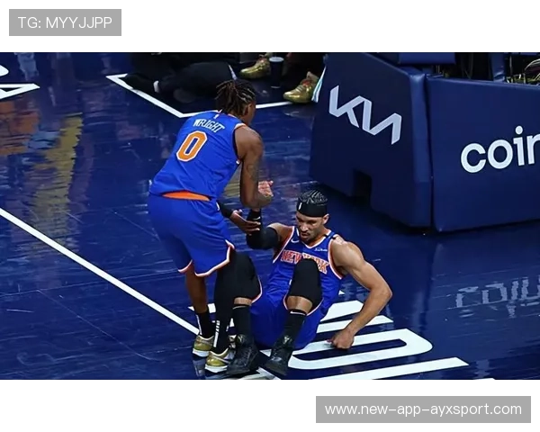 尼克斯后场两人组连续送出助攻创造优势