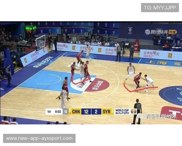 勇士强侧转移找到底角机会